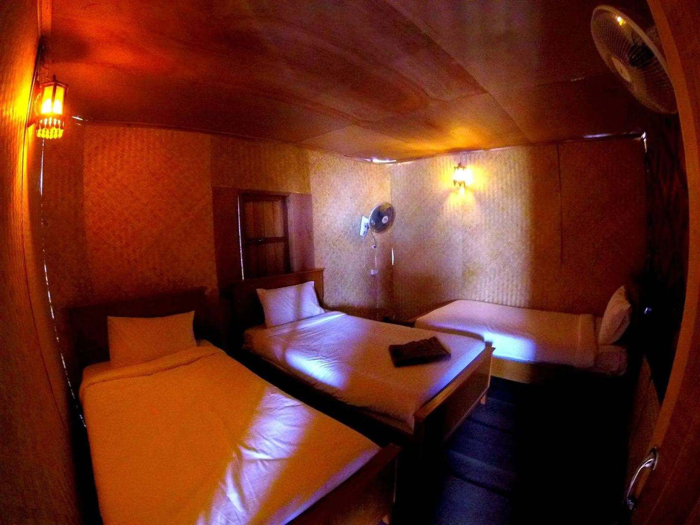 The Lazy Bar And Guesthouse