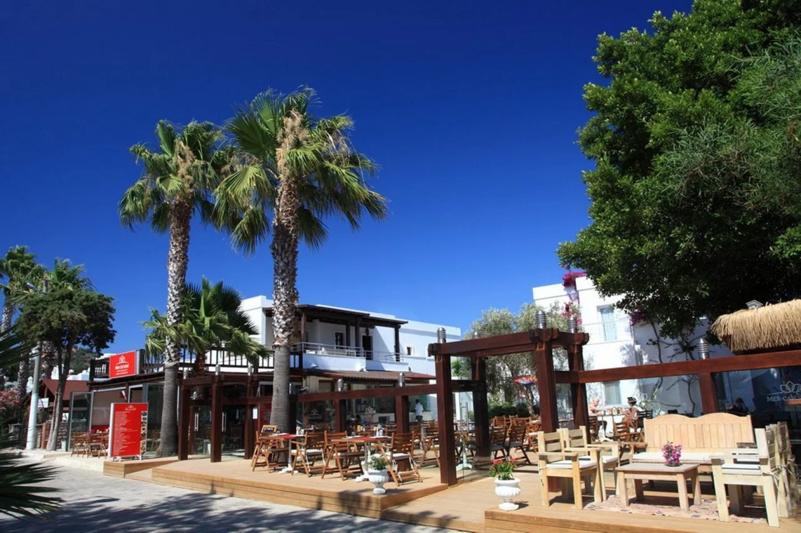 Mer-Can Story Apart Hotel