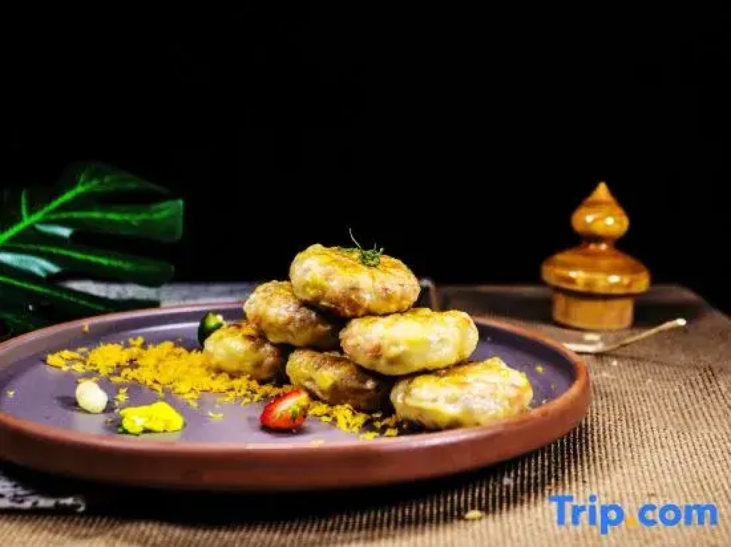 Huang He  International   Hotel