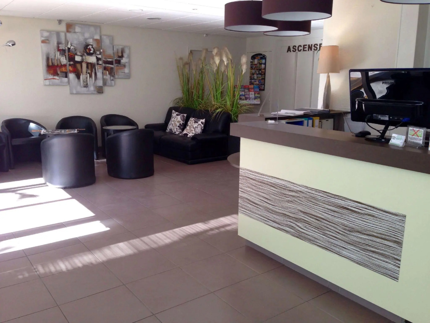 Kyriad Martigues Sud