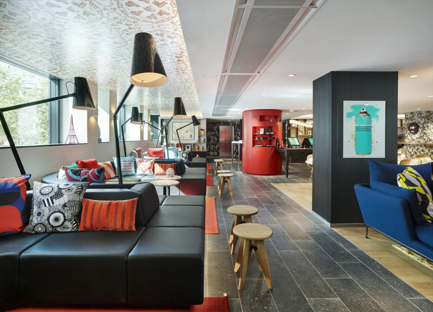 Отель citizenM Paris Champs-Élysées