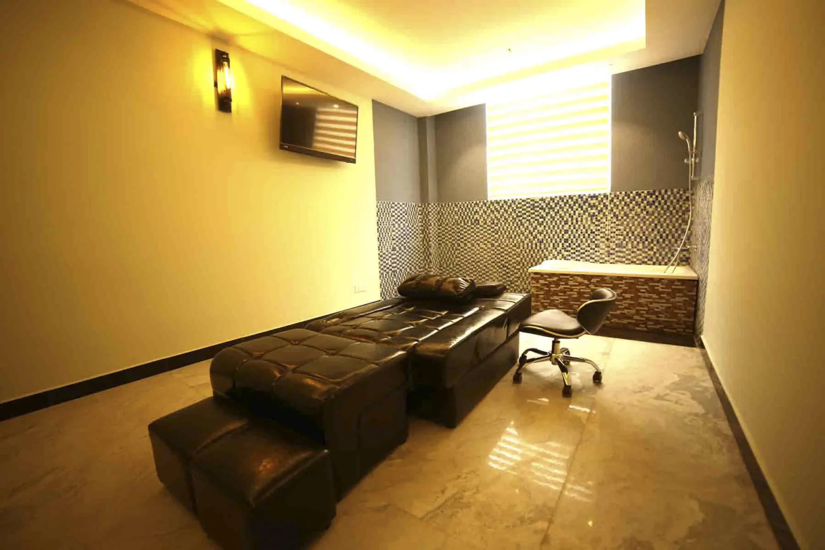 The Grand Mountain Hotel