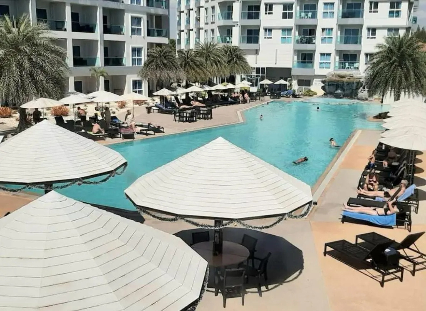 Grandblue condominium 106,302