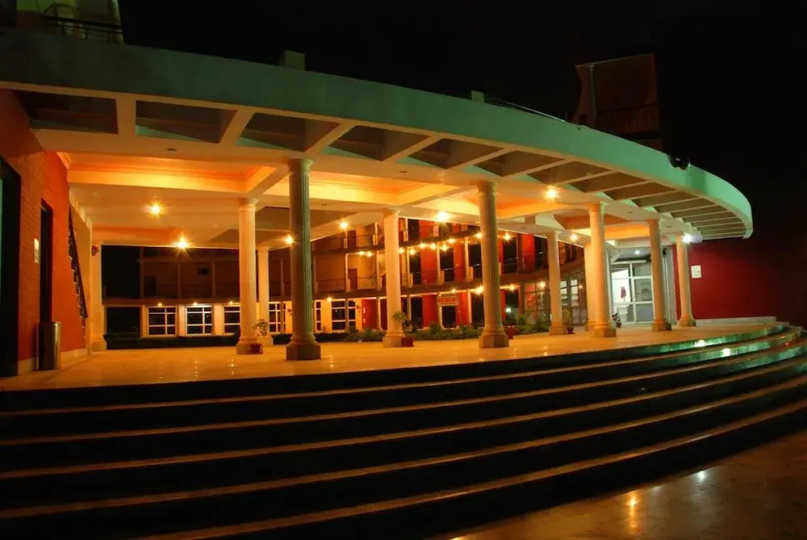 Shakunt Resort - A Eco Green Resort