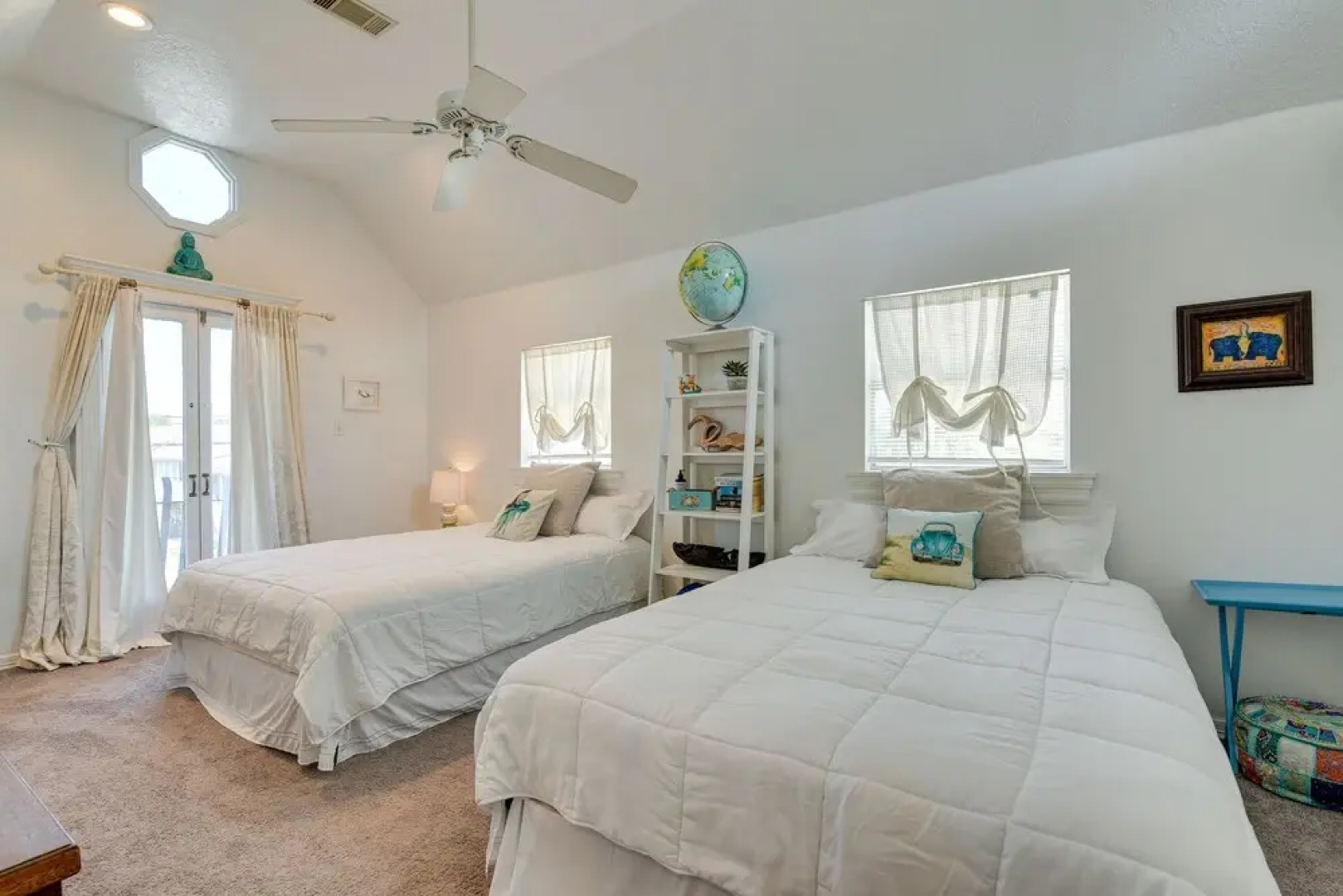 Texas Escape w/ Private Pool, Grill & Balconies!