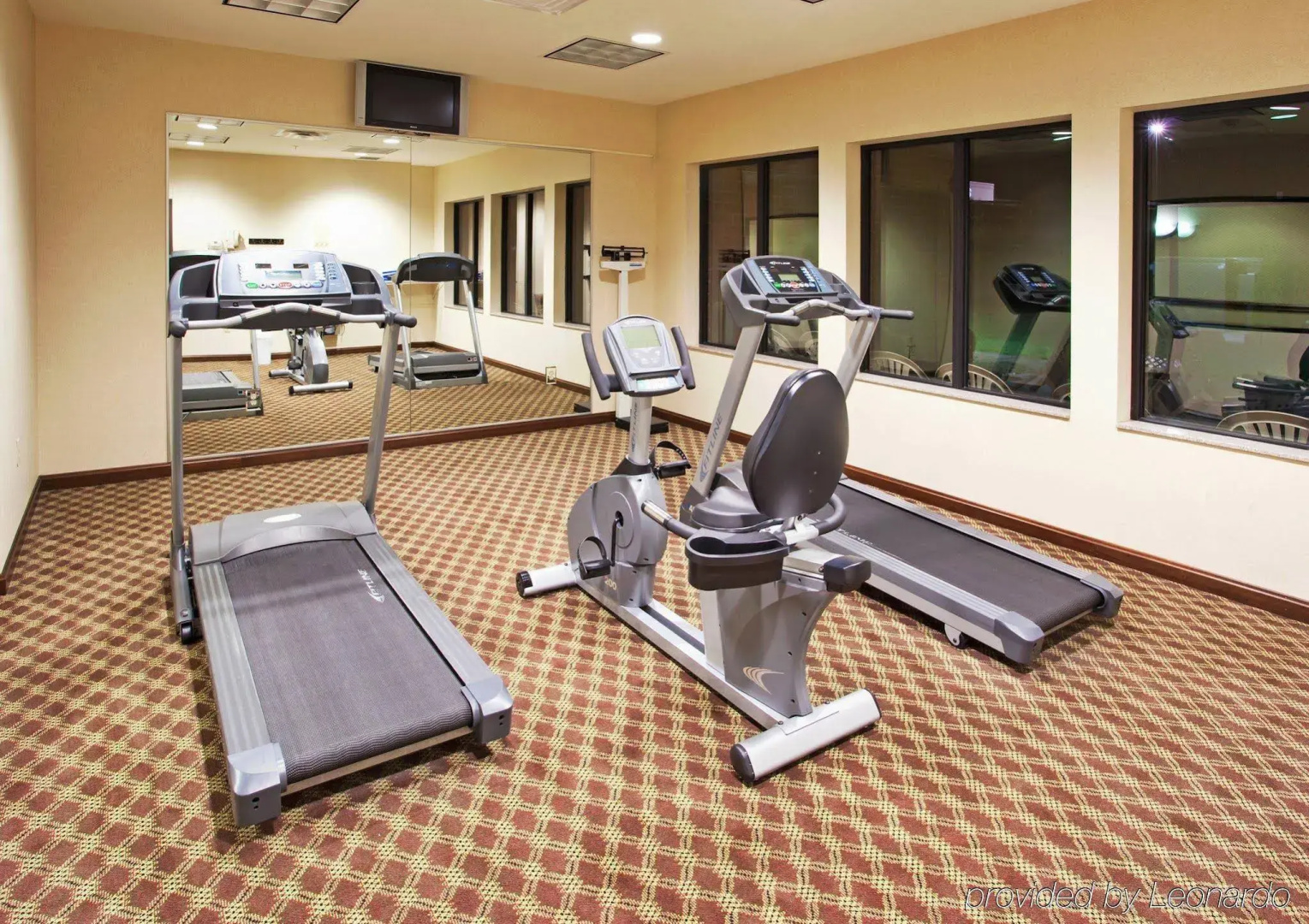 Holiday Inn Express Hotel & Suites Franklin-Oil City by IHG
