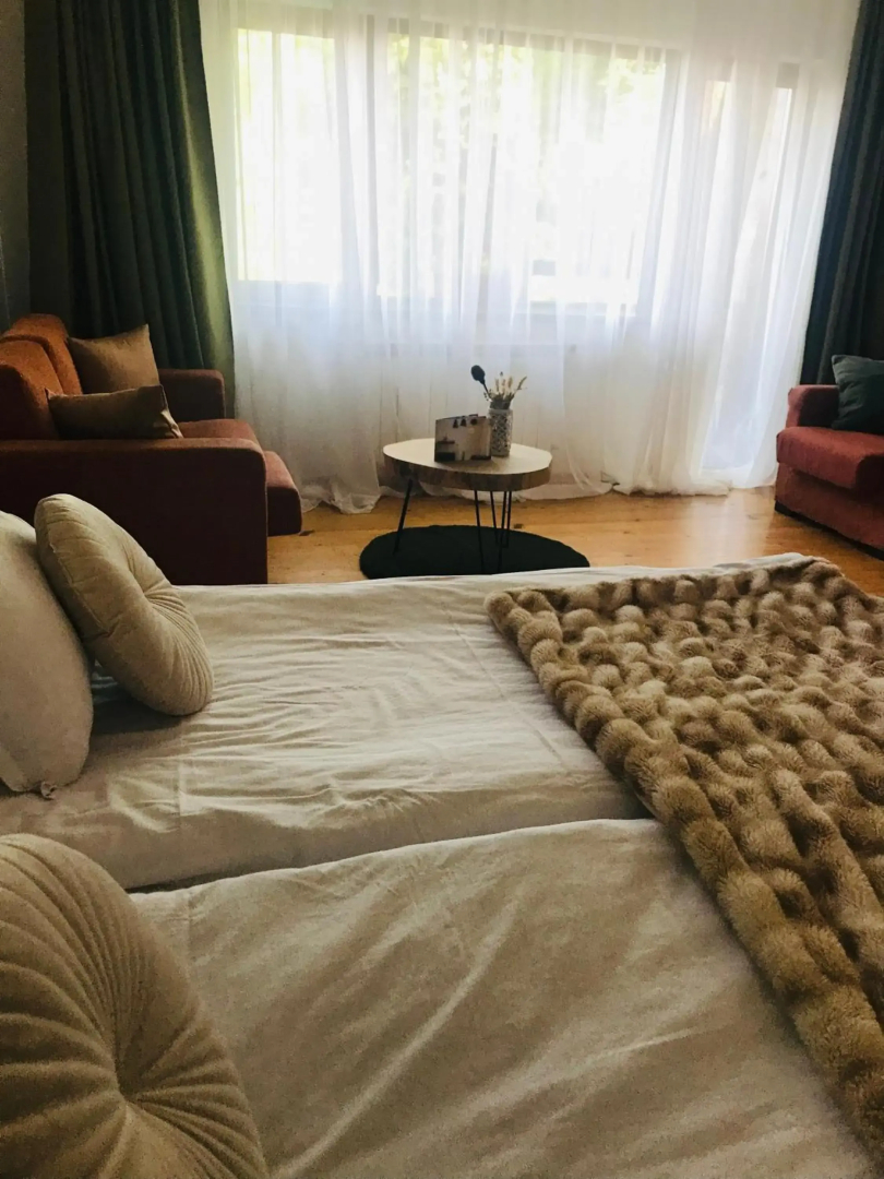 Smilen Hotel