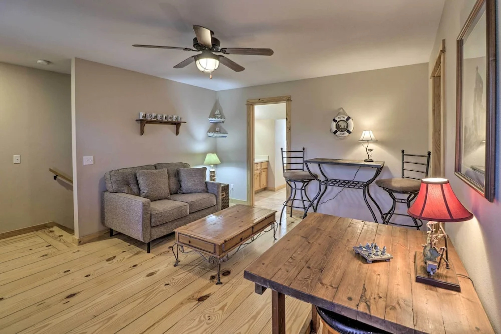 The Captains Quarters in Rogers w/ Covered Porch!