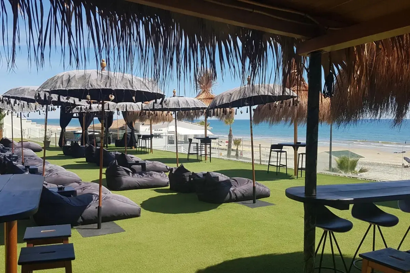 On Hotels Oceanfront - Adults Only