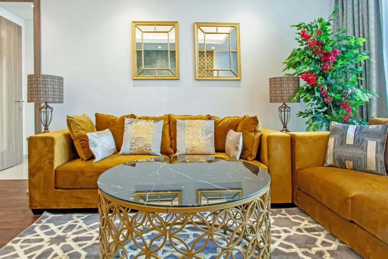 Live feel and get lost in waters