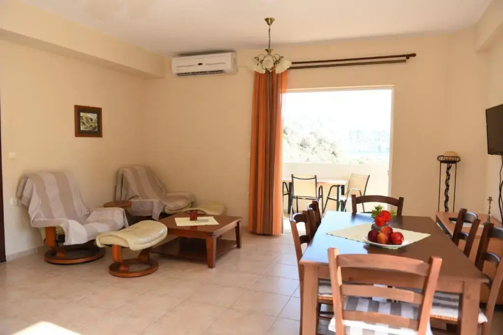 Antonis Studios & Apartments