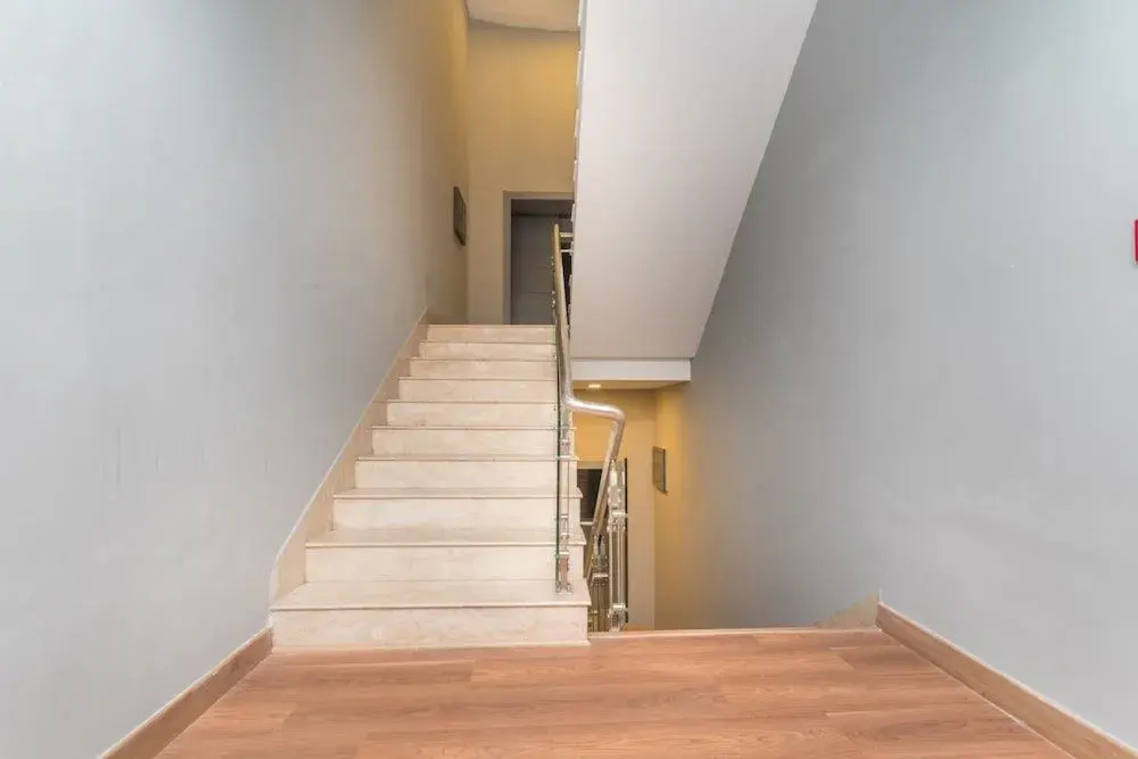 Oyo Townhouse 011 Esplanade