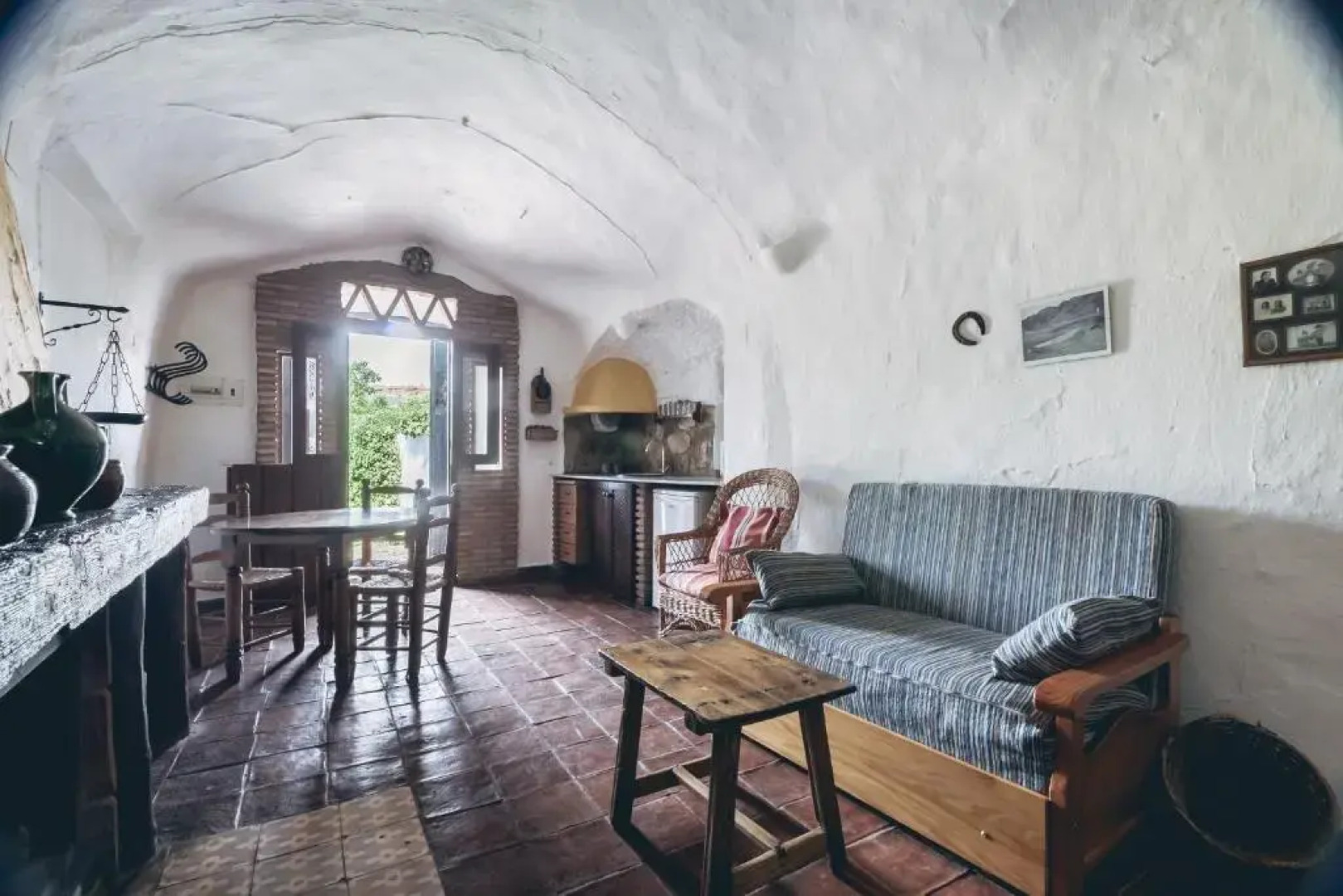 Cuevas del Tío Tobas