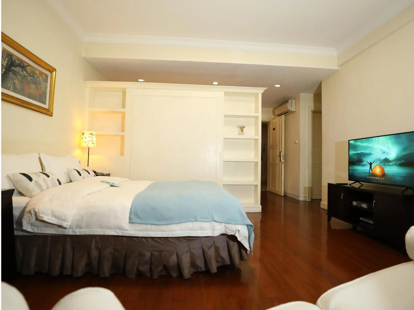 Ladoll Service Apartment