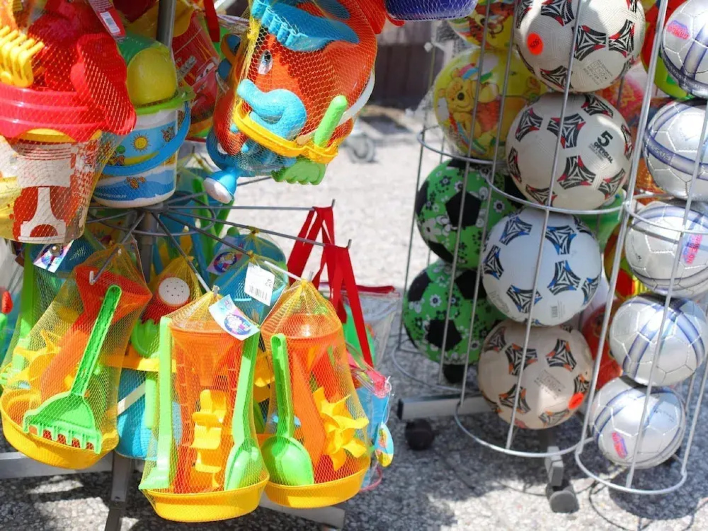 Detached, Well-Kept Holiday Home with Wifi, Beach at 500 M