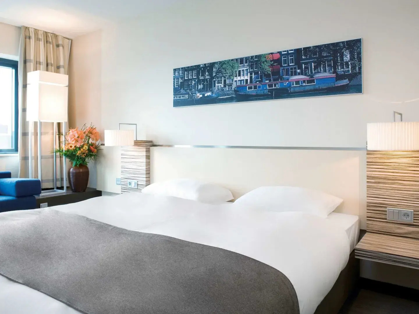 Mövenpick Hotel Amsterdam City Centre