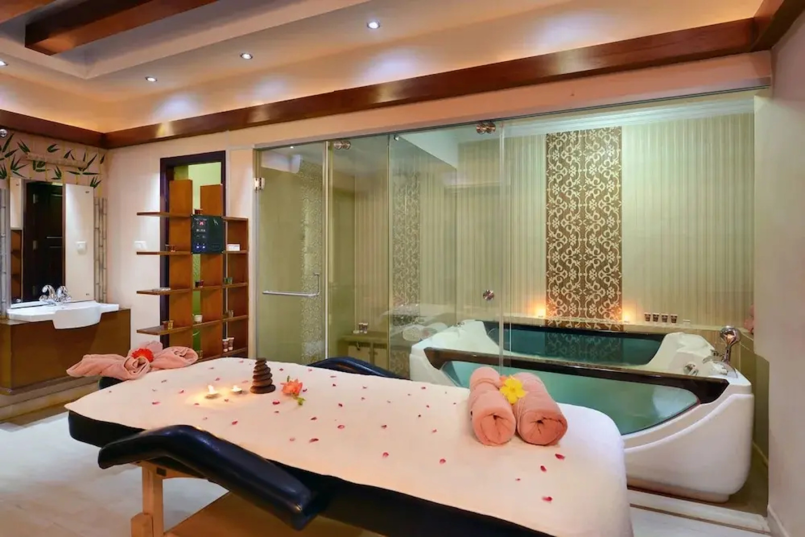 Eco Garden Resort & Heritage Cheruthuruthy