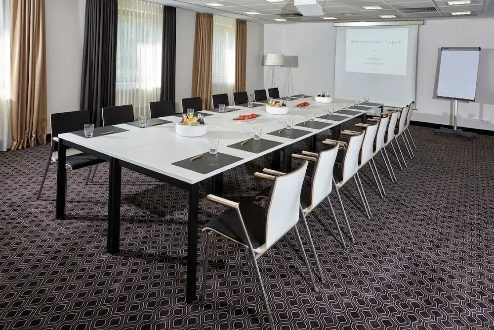 Schröder Hotel and Restaurant