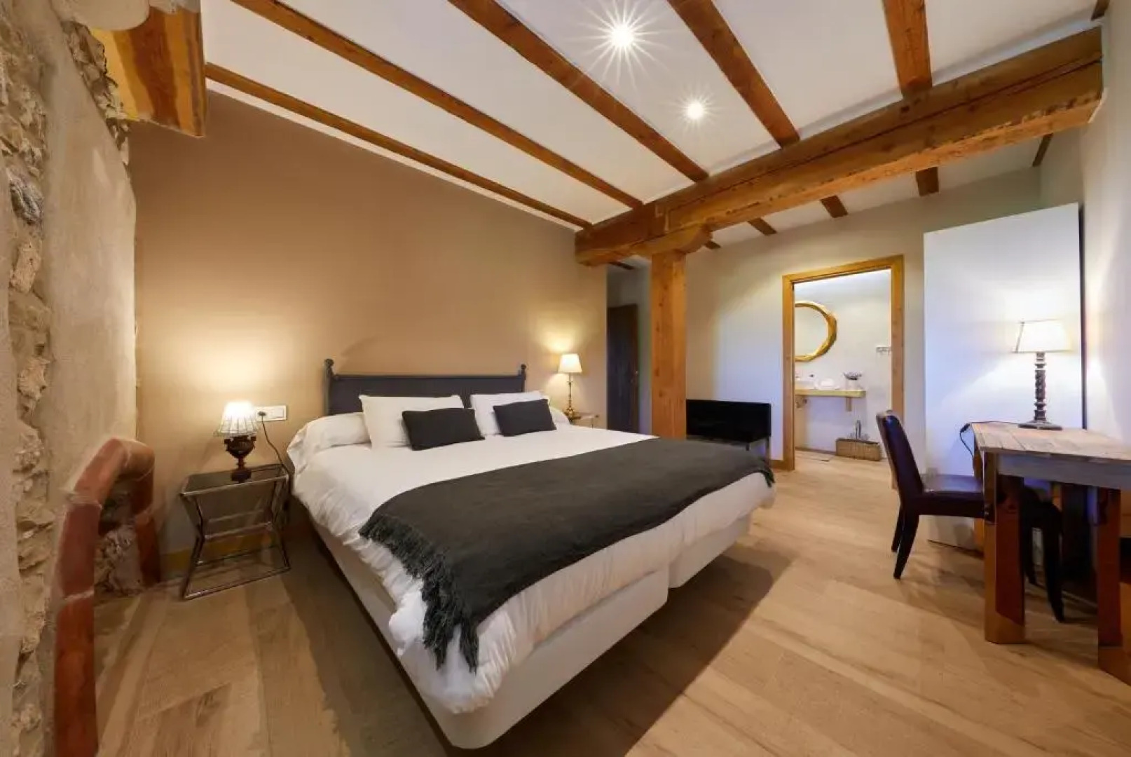 Urain Suites Apartments At Flysch-Coast