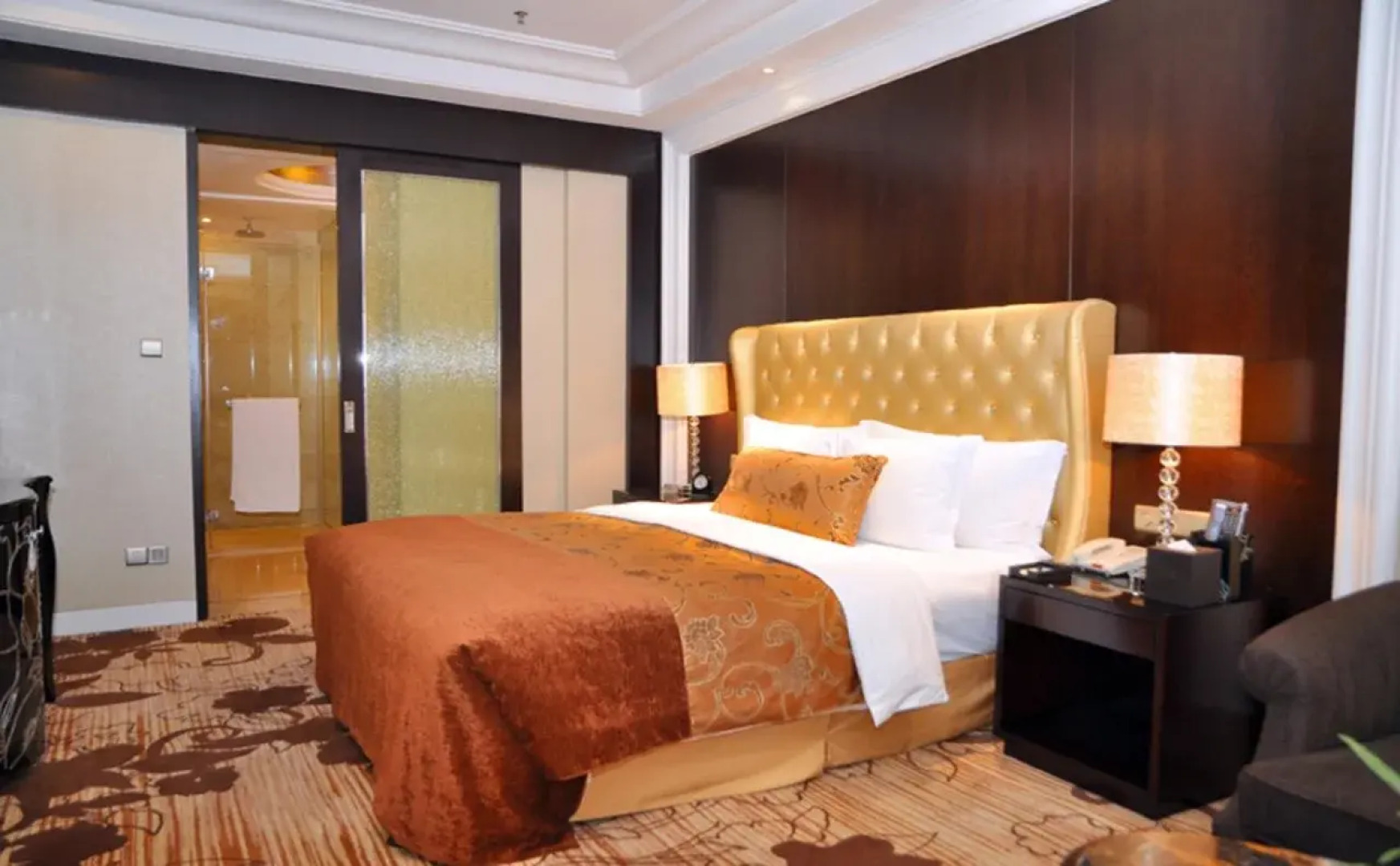 Days Hotel & Suites Hillsun Chongqing
