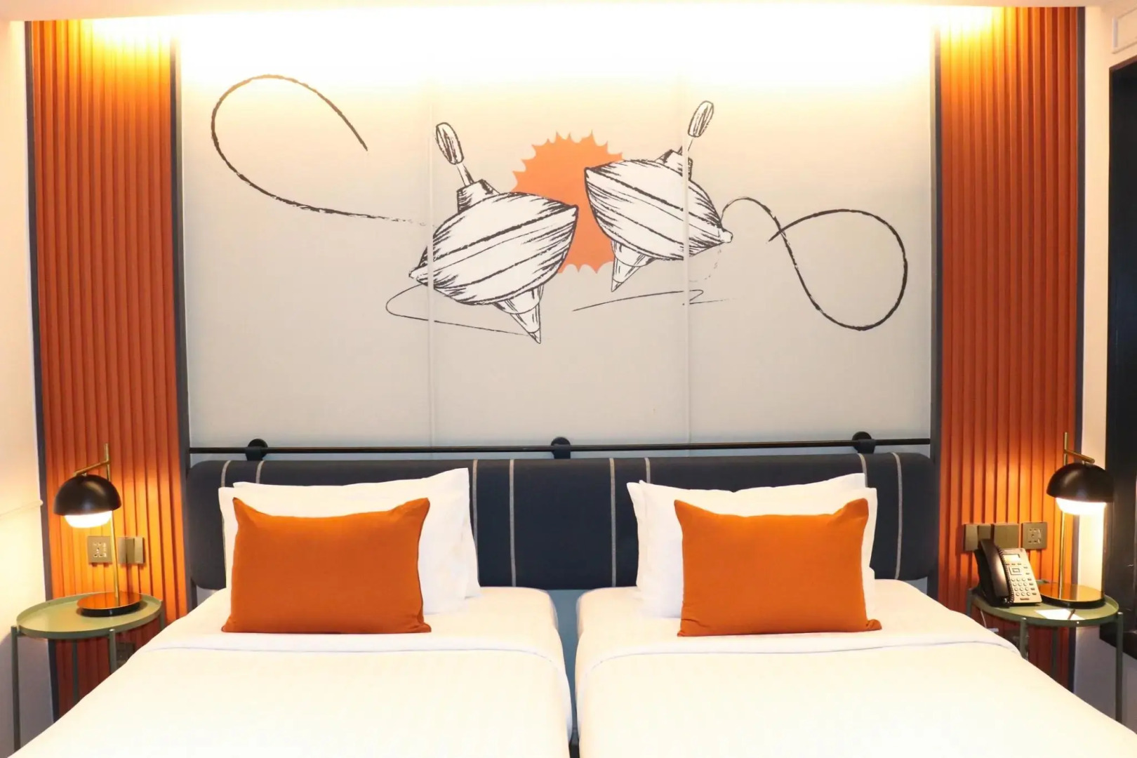 The Quart Ruamrudee by UHG