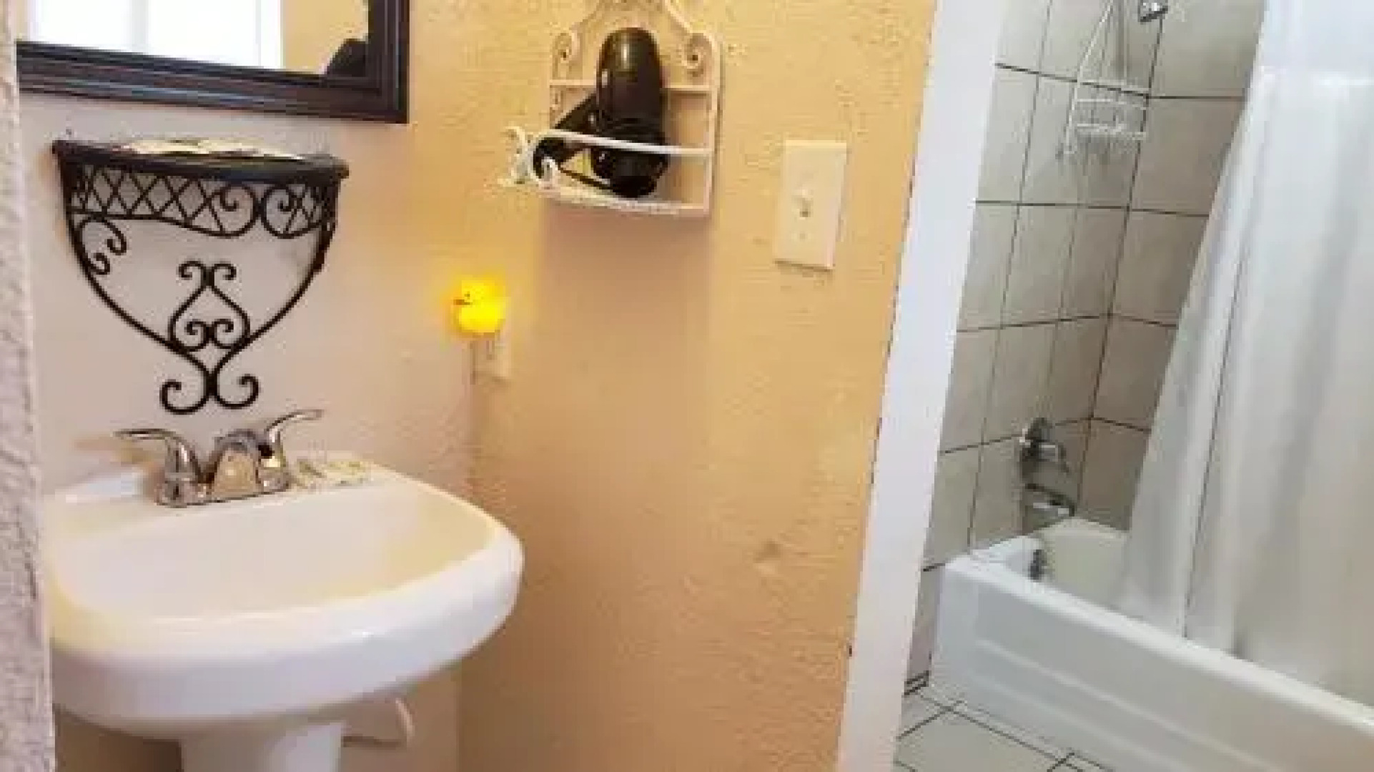 The Rustique Bungalows