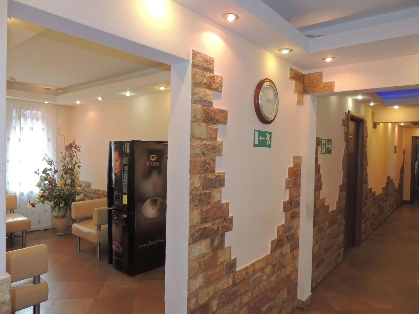 Отель «Сансет»