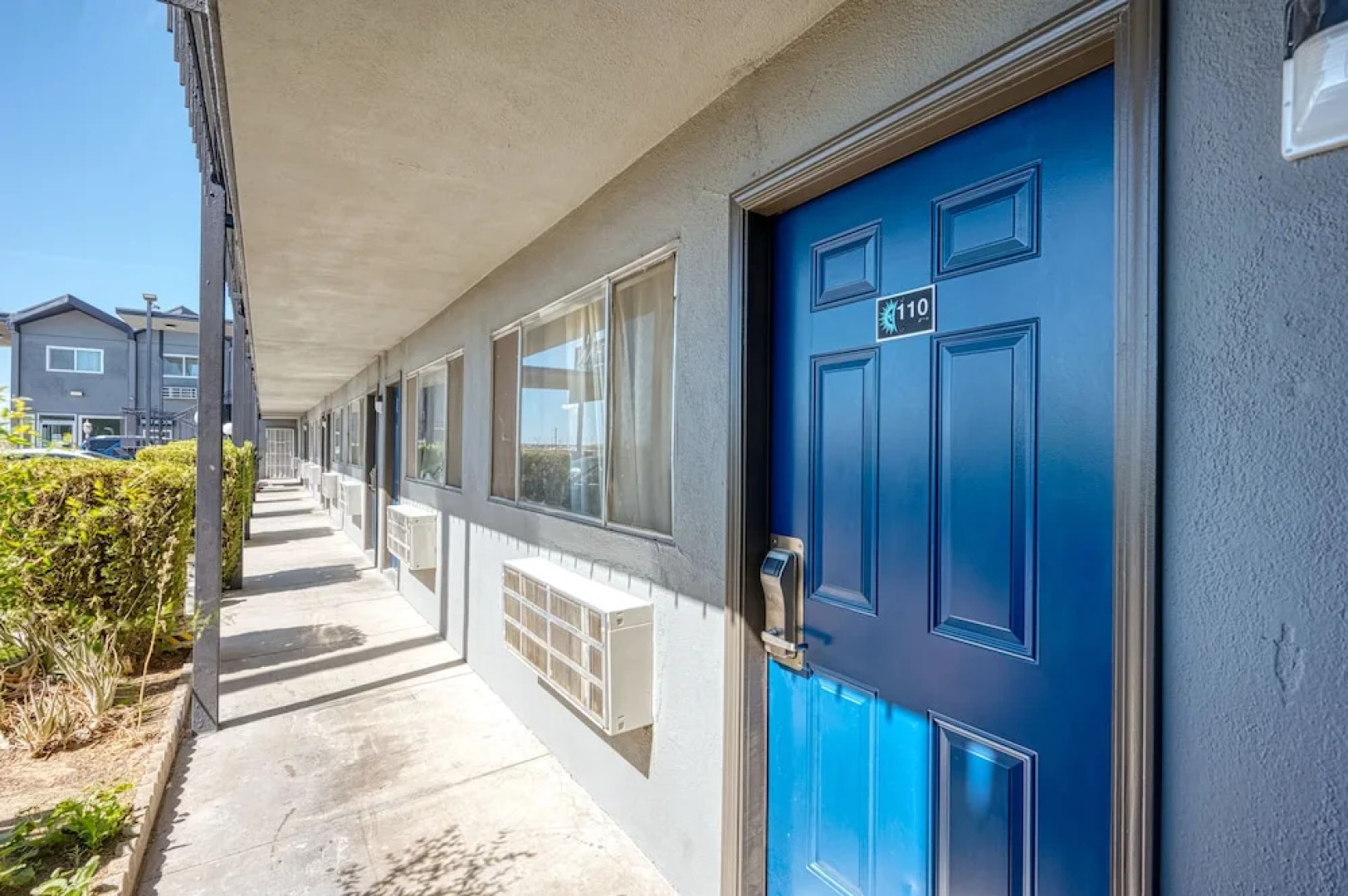 ERTH INN by AGA – Mojave