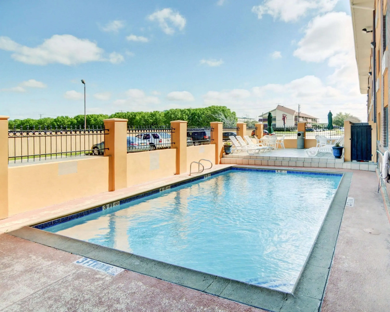 Quality Inn DFW Airport North