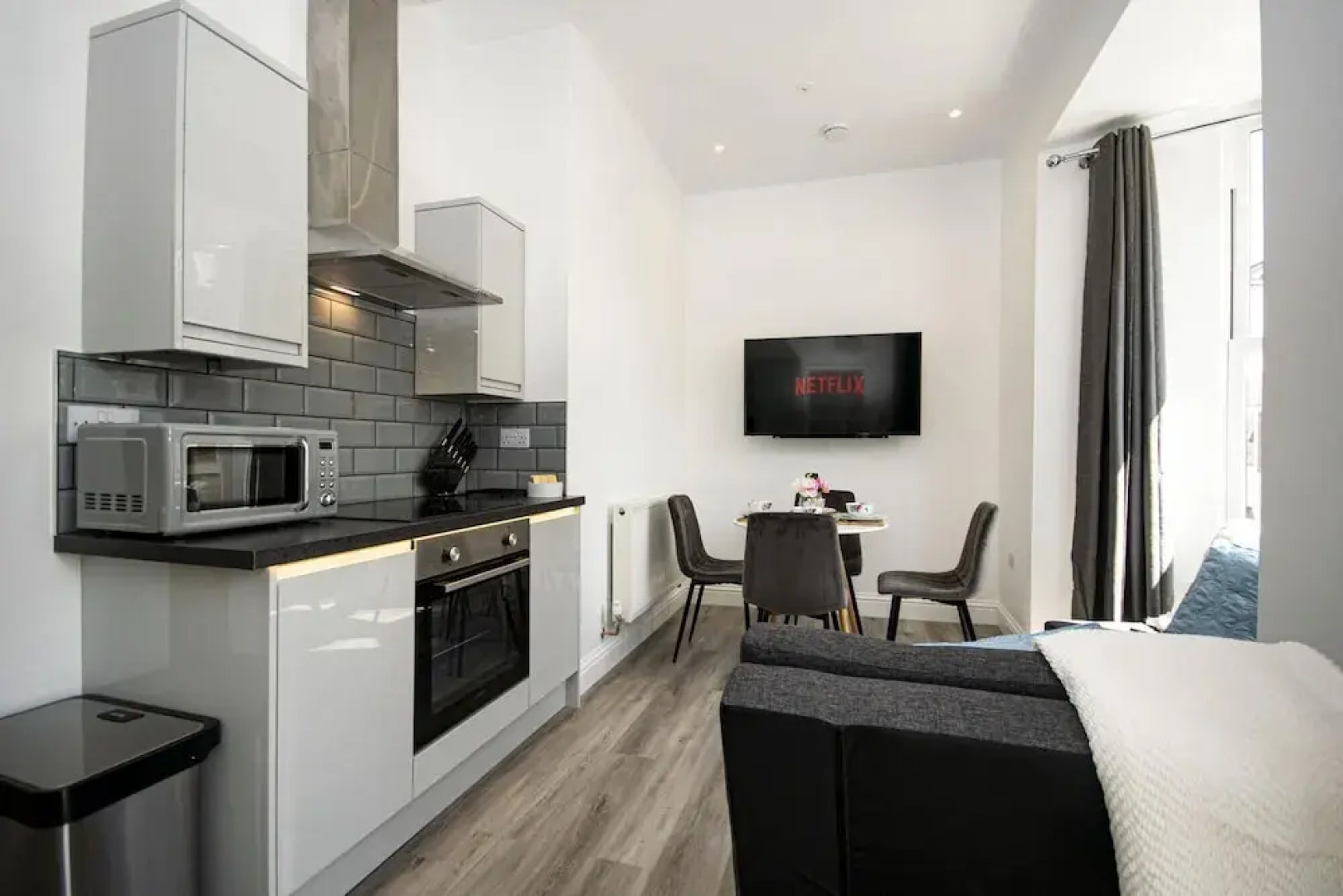 Baker Chambers Lovely Self-catering Apartment Located Within a Beautifully Renovated Building