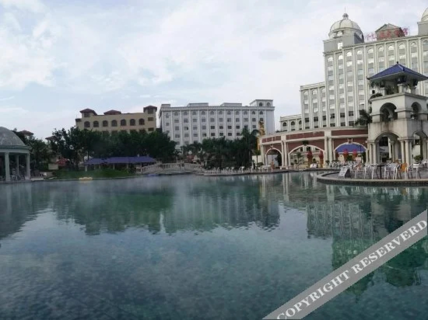 Qianjiang Hot Spring Hotel