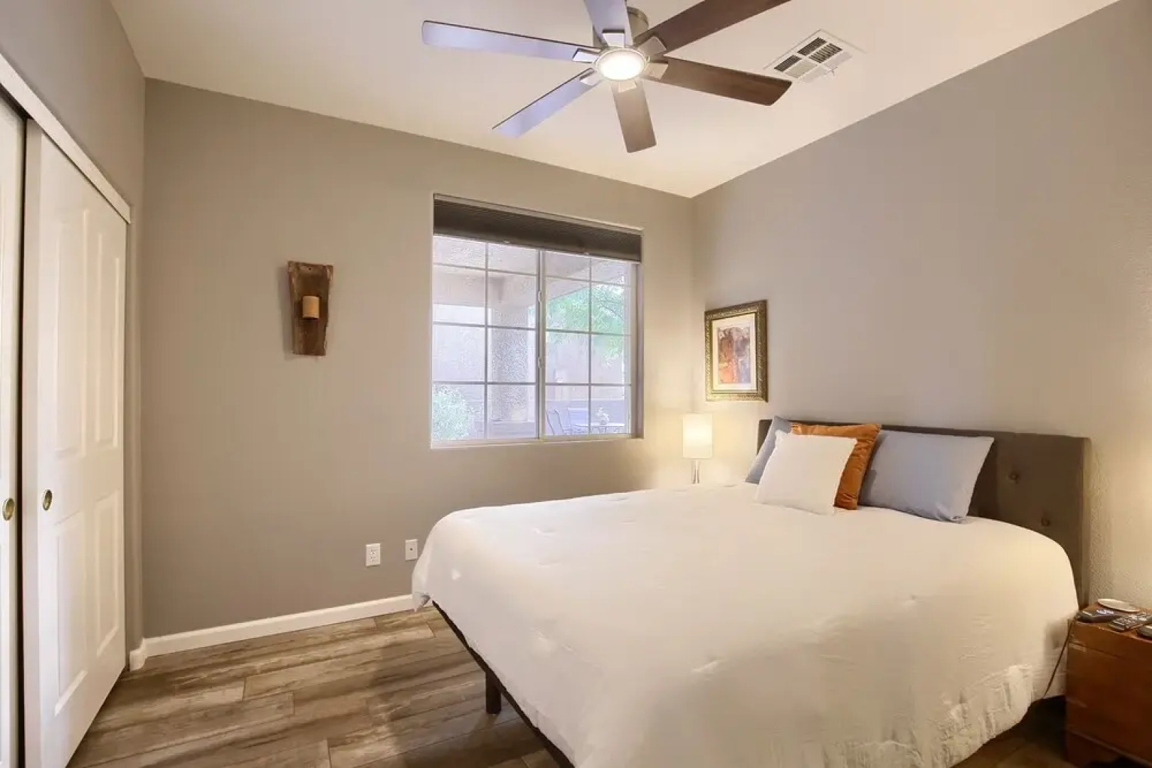 Nevada Elegance Newly Upgraded, 20 min From Strip!