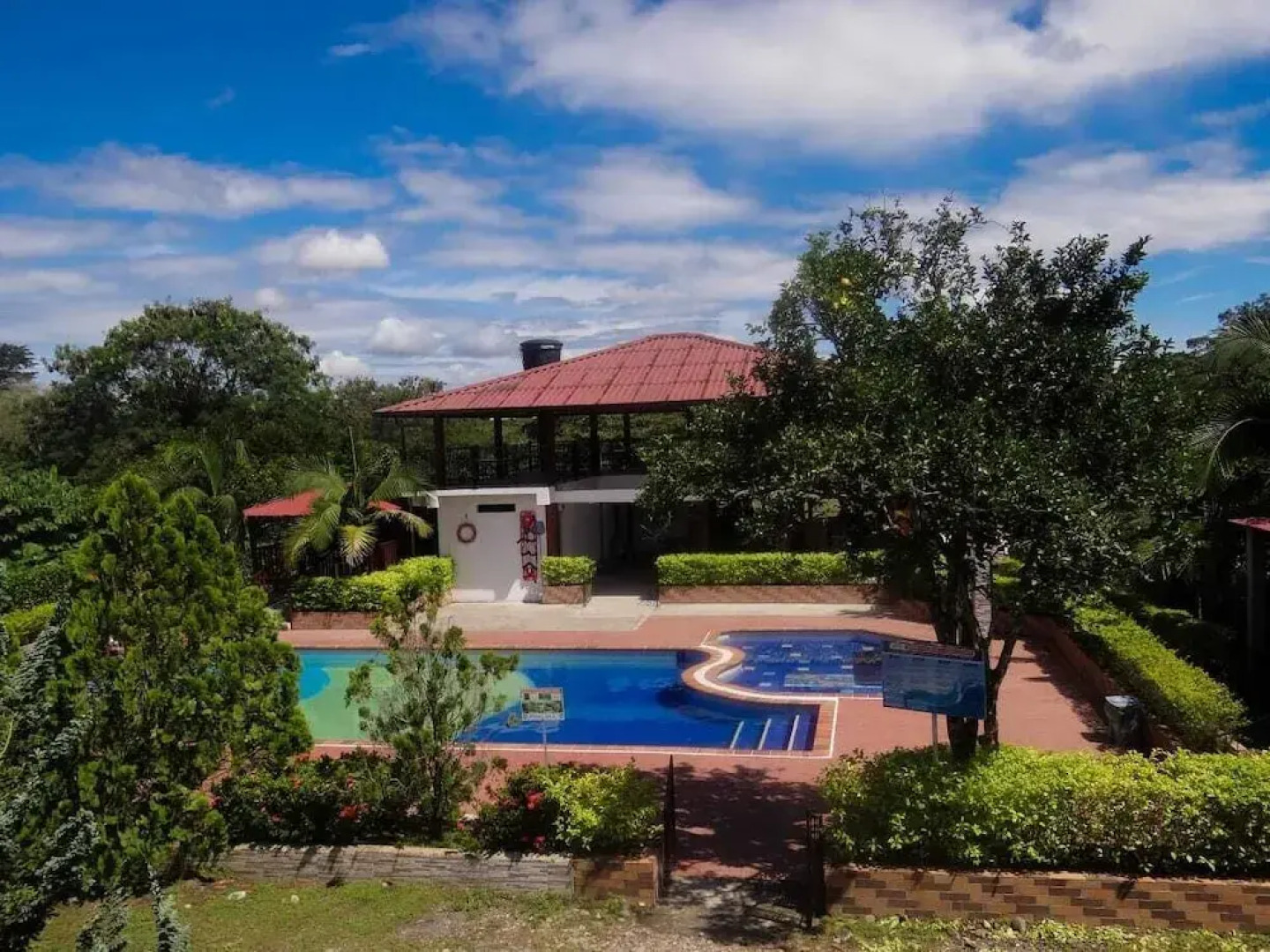 CENTRO VACACIONAL Campo Alegre