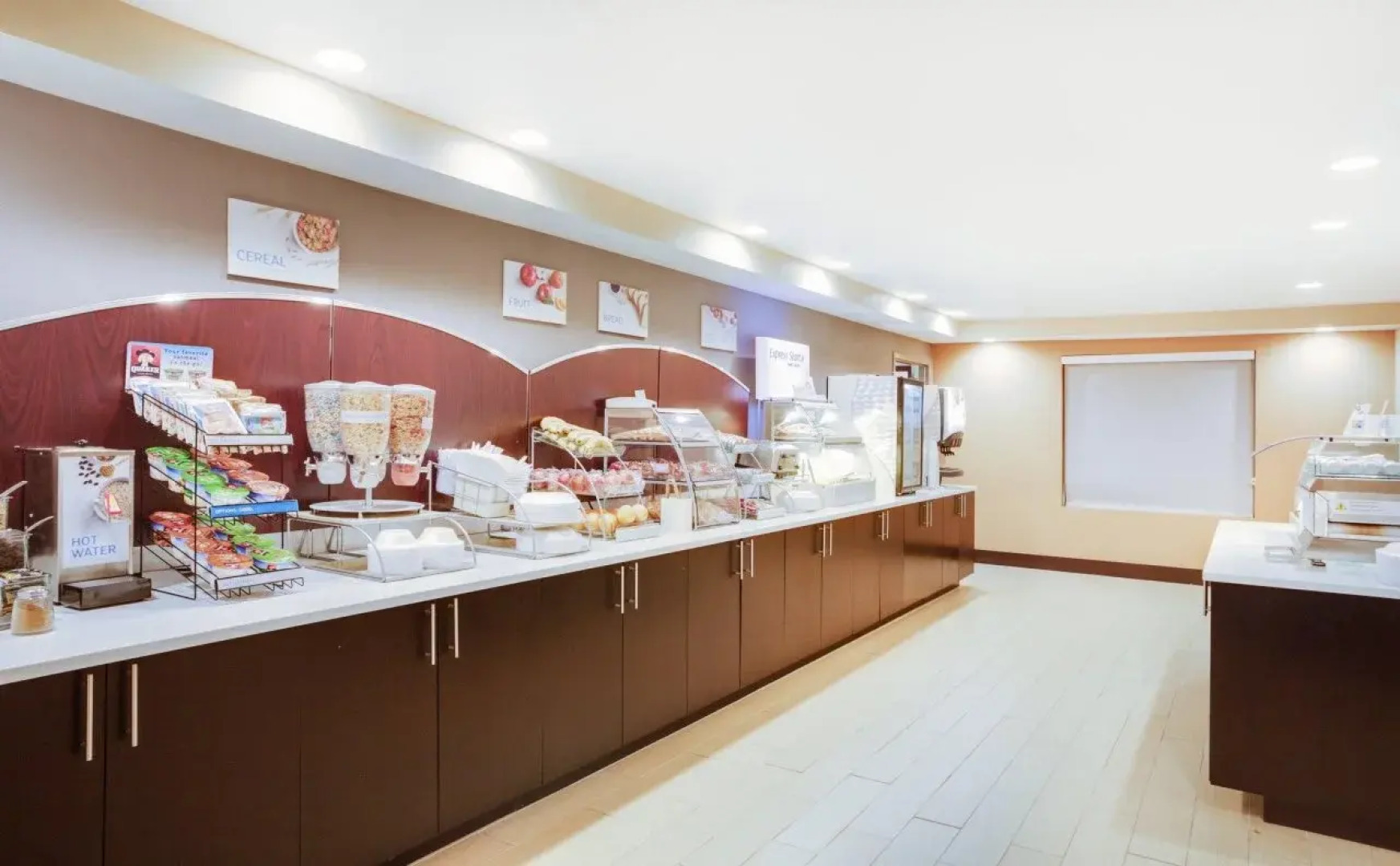 Holiday Inn Express Hotel & Suites Mebane by IHG