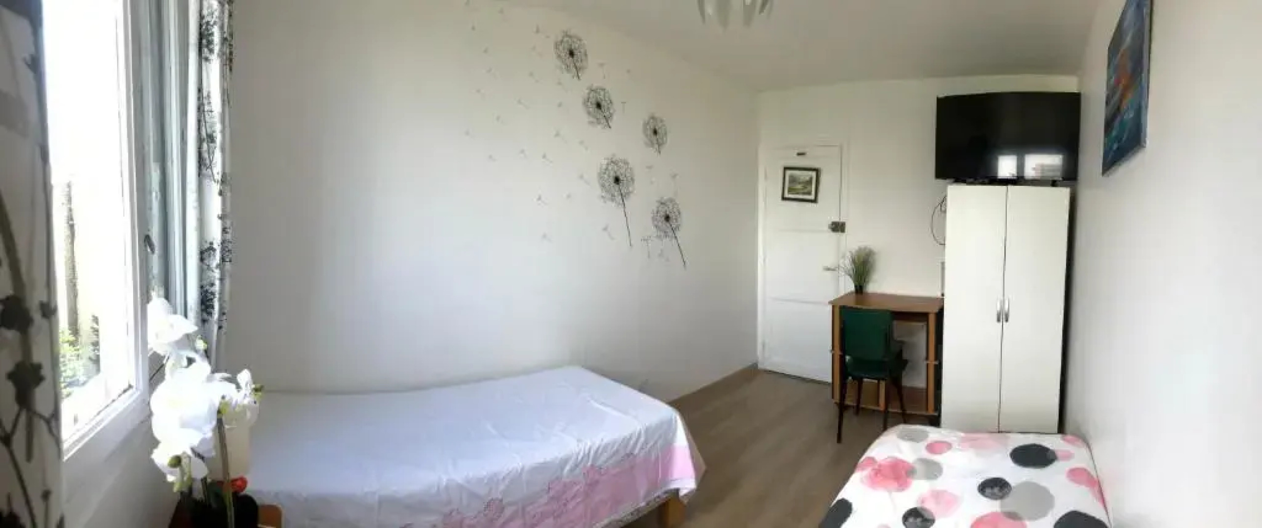 Private room 20 minutes from Eiffel Tower