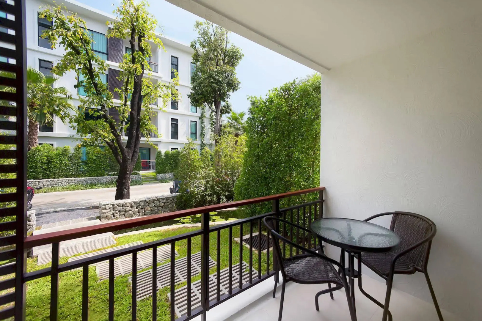 The Title Condo by TropicLook