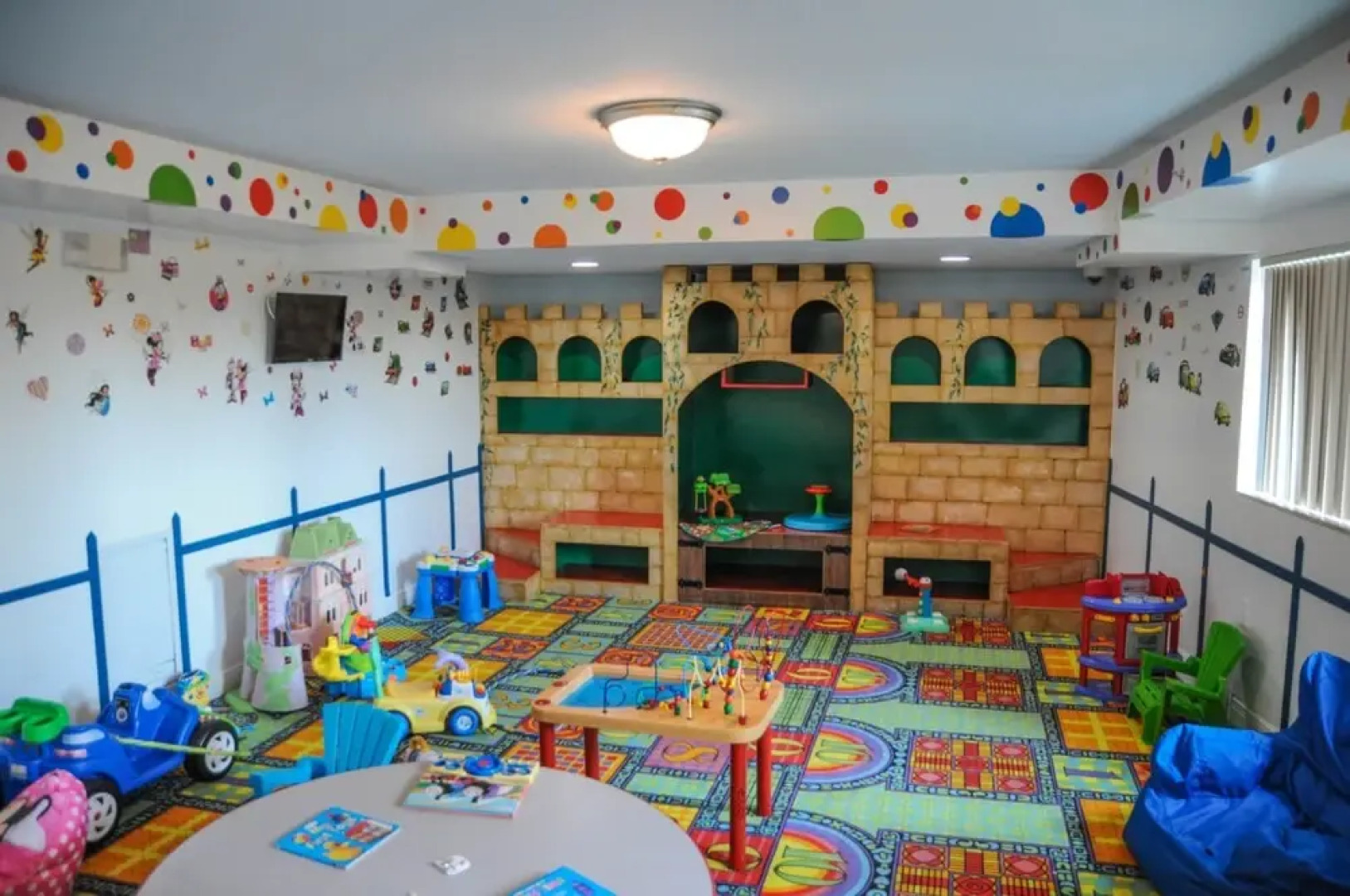 Churchill Suites Intracoastal Yacht Club