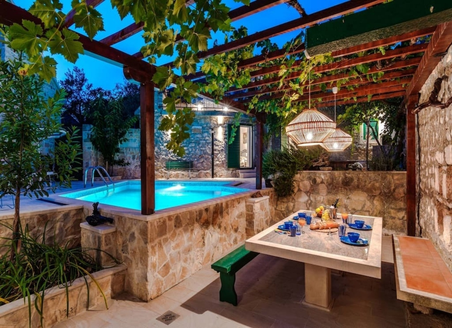 Holiday house Vjerocka - with pool : Donji Humac, Island Brac