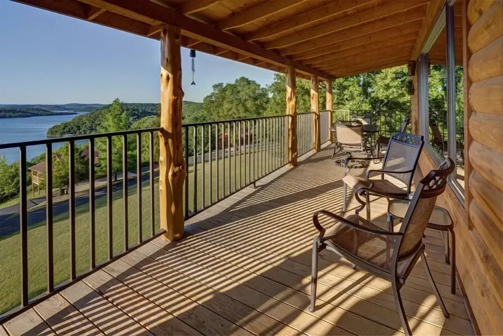 Lake Shore Cabins on Beaver Lake