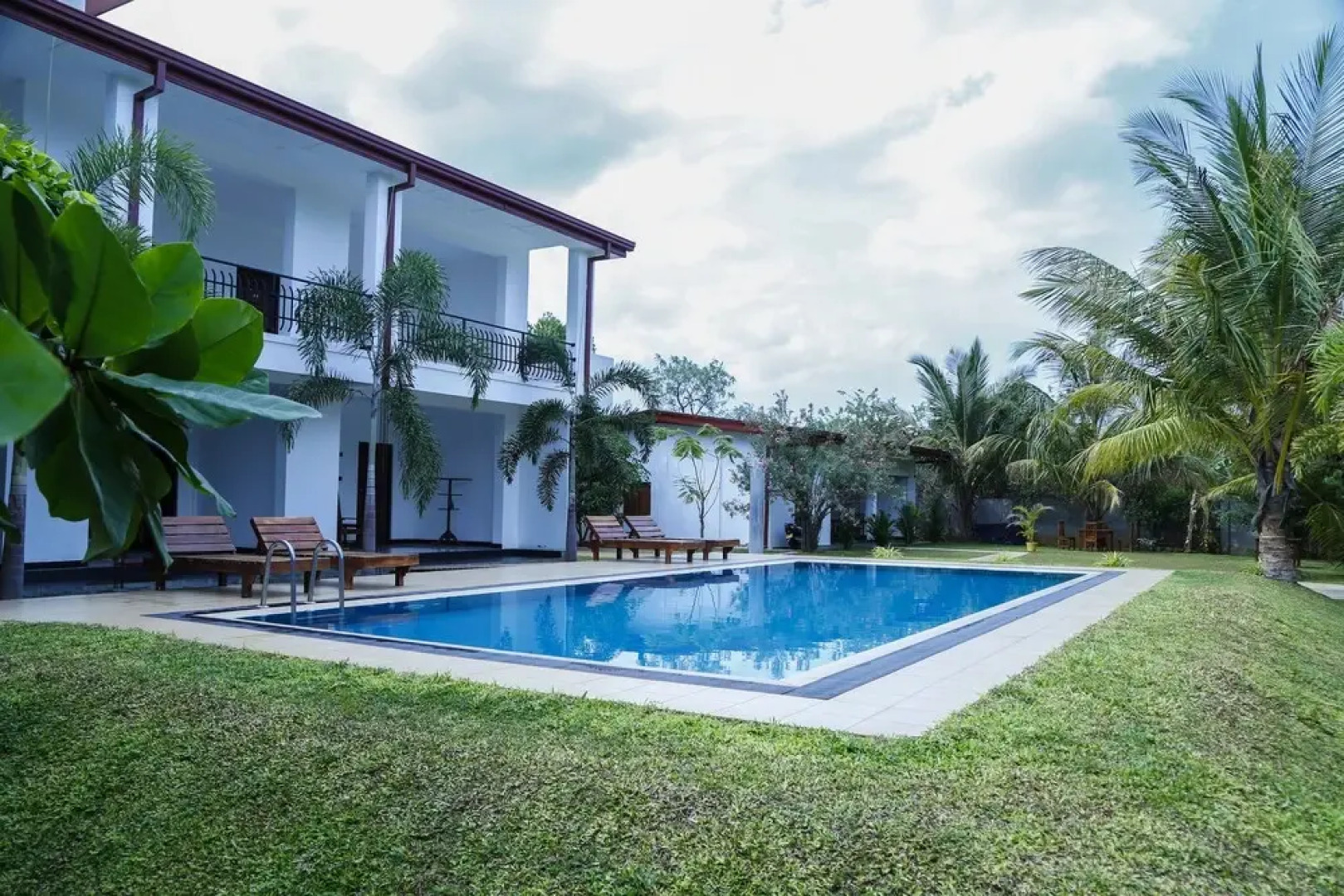 OYO 310 Sea Lagoon Beach Hotel