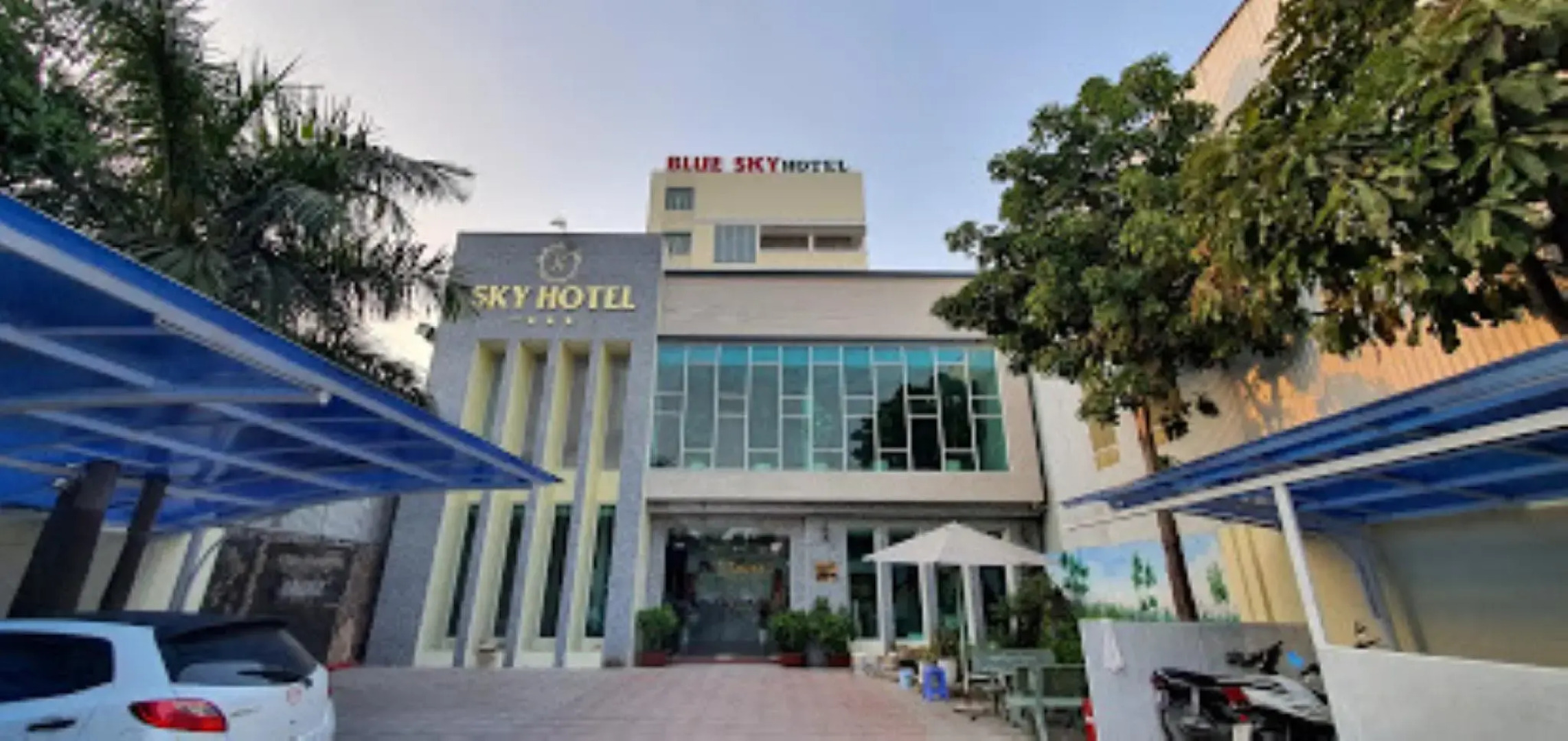 Sky Hotel