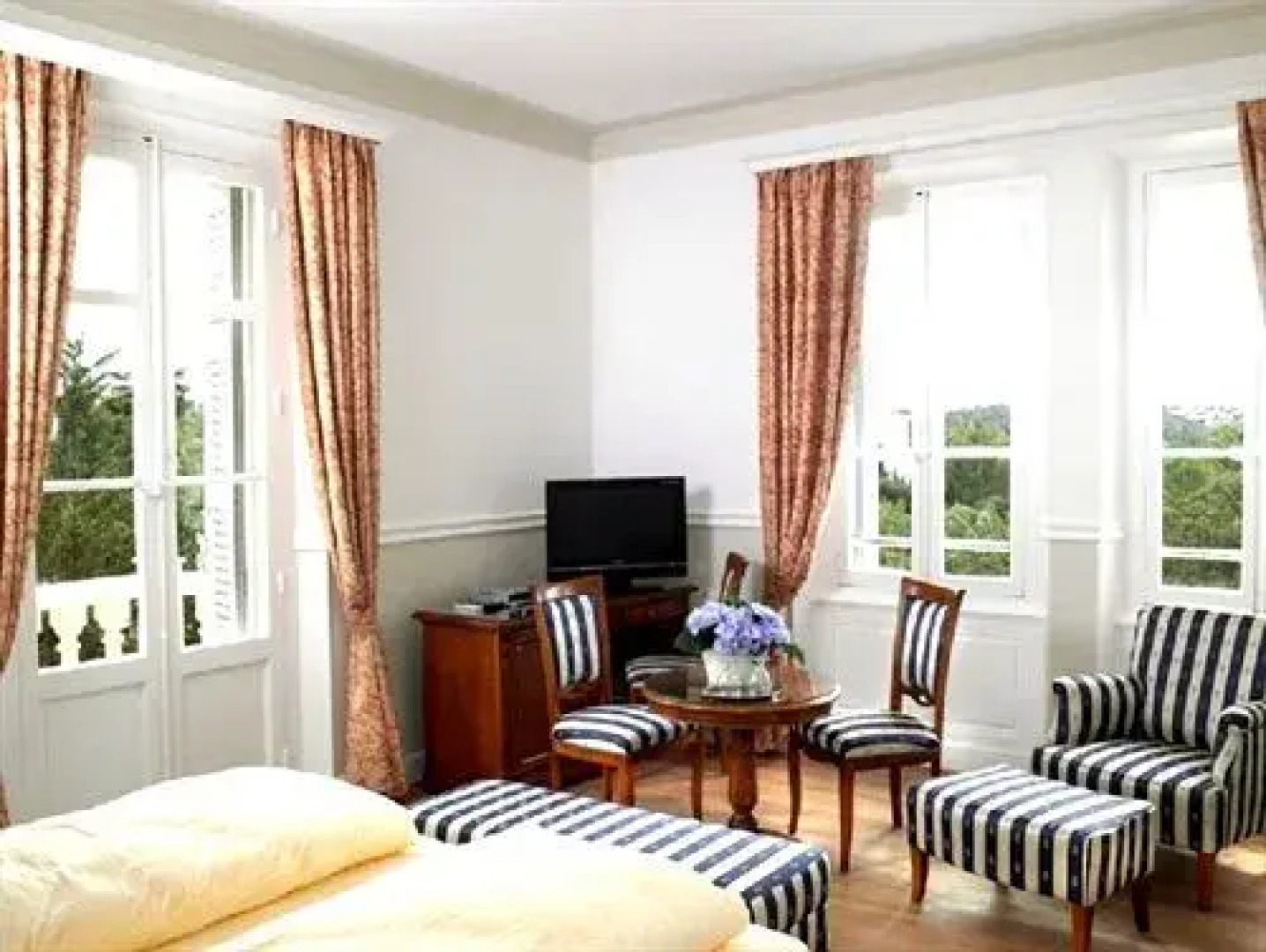 Romantik Hôtel La Chêneraie