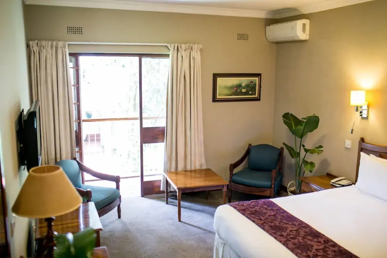Bronte Hotel