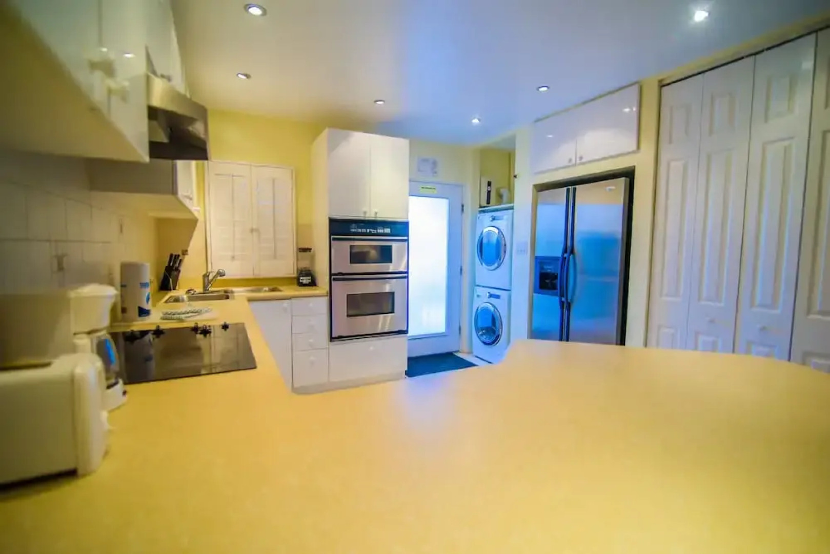 7 Mile Beach Resort & Club