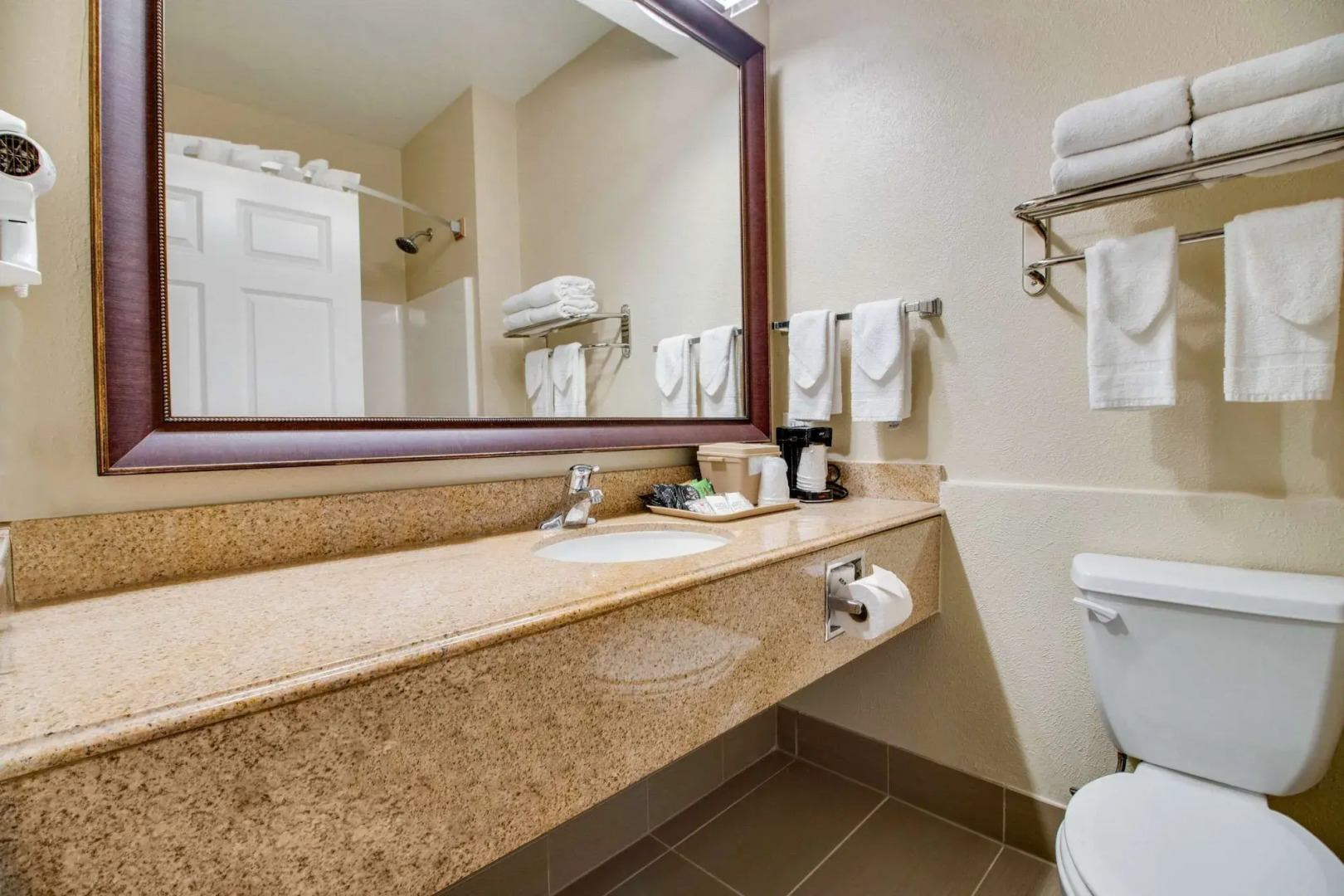 Quality Inn & Suites Galveston - Beachfront