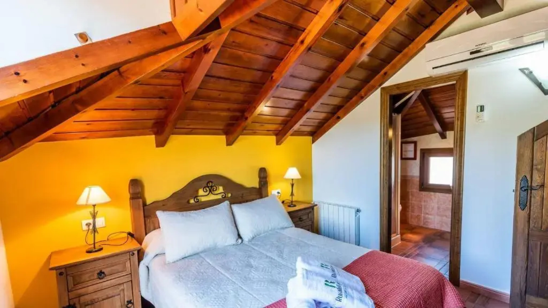 Villa Javier Sayalonga by Ruralidays