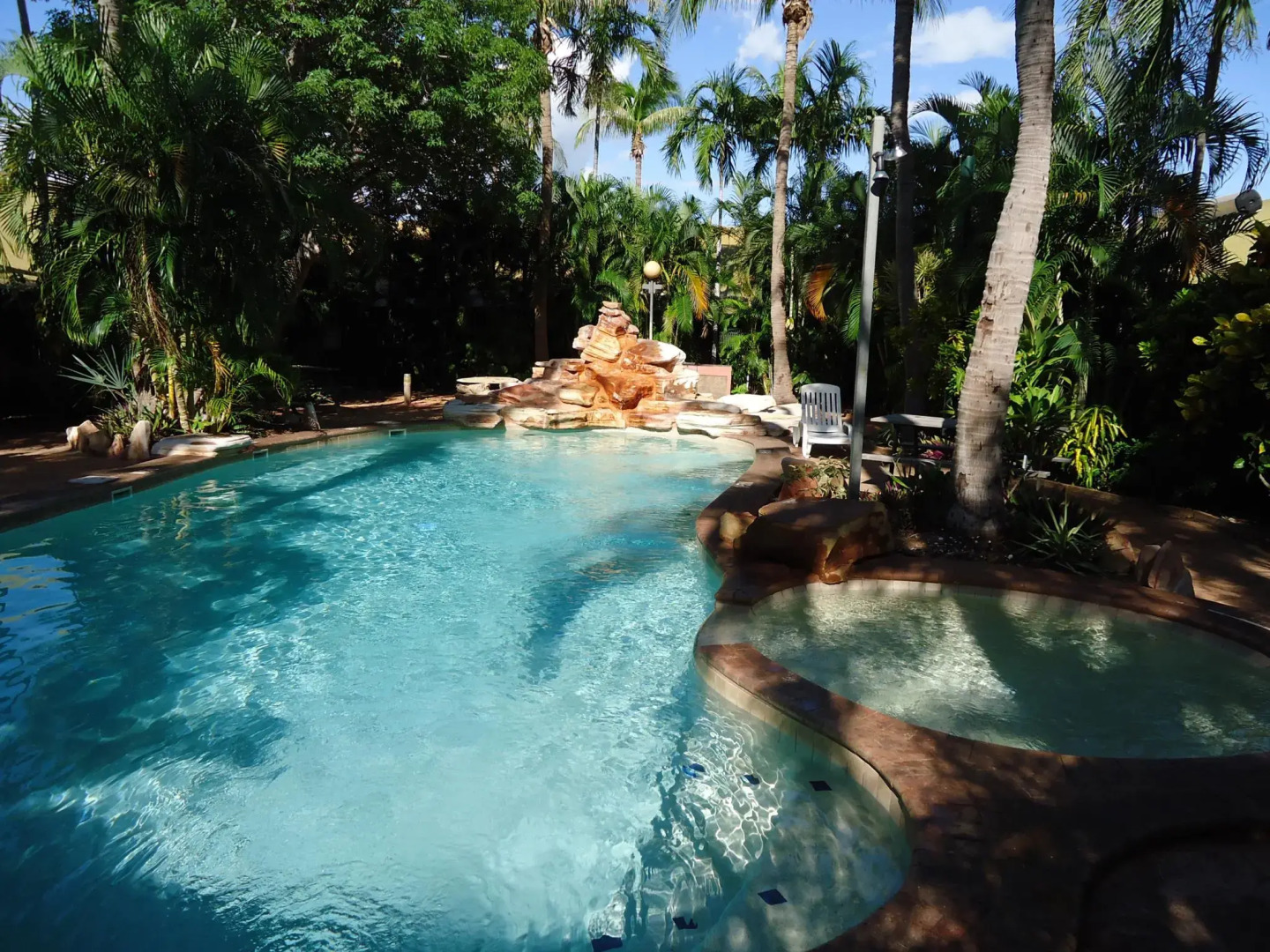 Roebuck Bay Backpackers and Party Bar