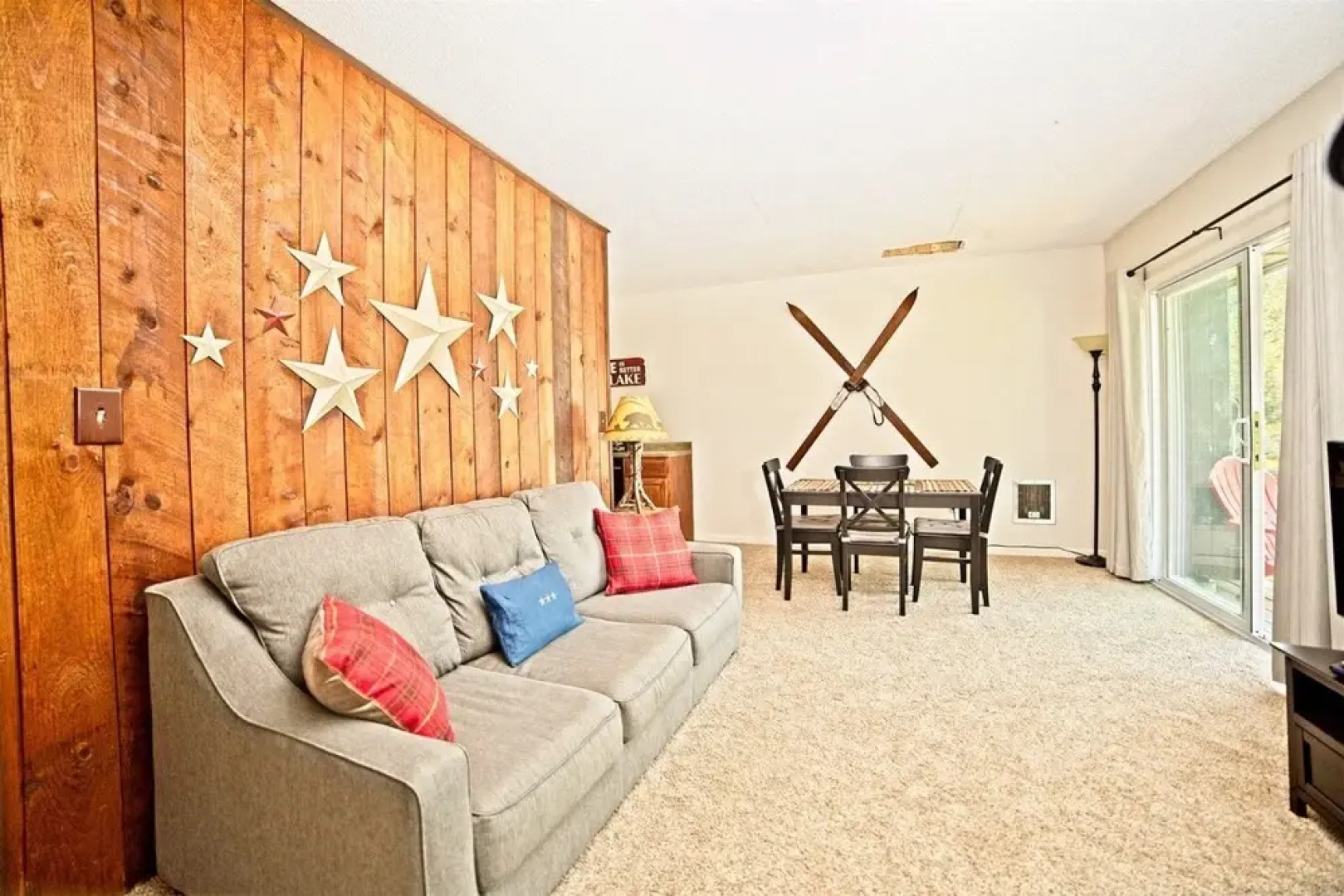 Experience a Classic New England Setting at This Waterville Estates Condo Located in the Heart of the White Mountains - Bv5e