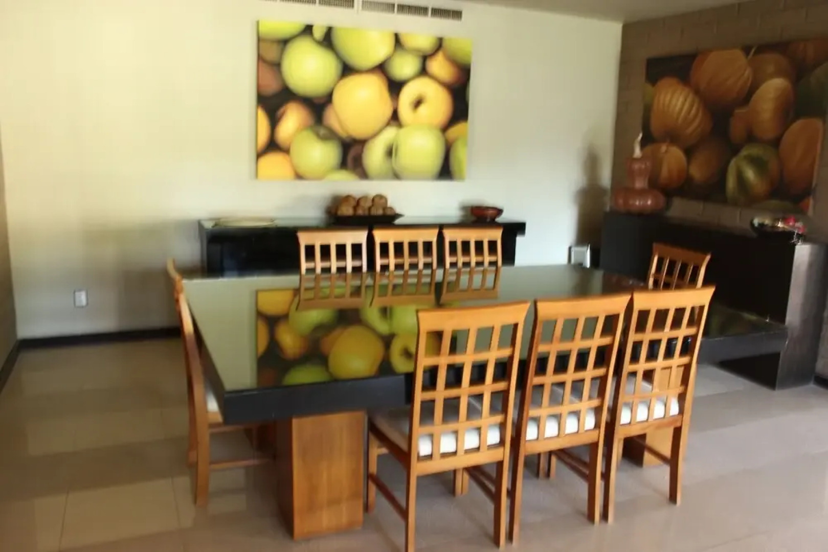 Beautiful House With Lake View