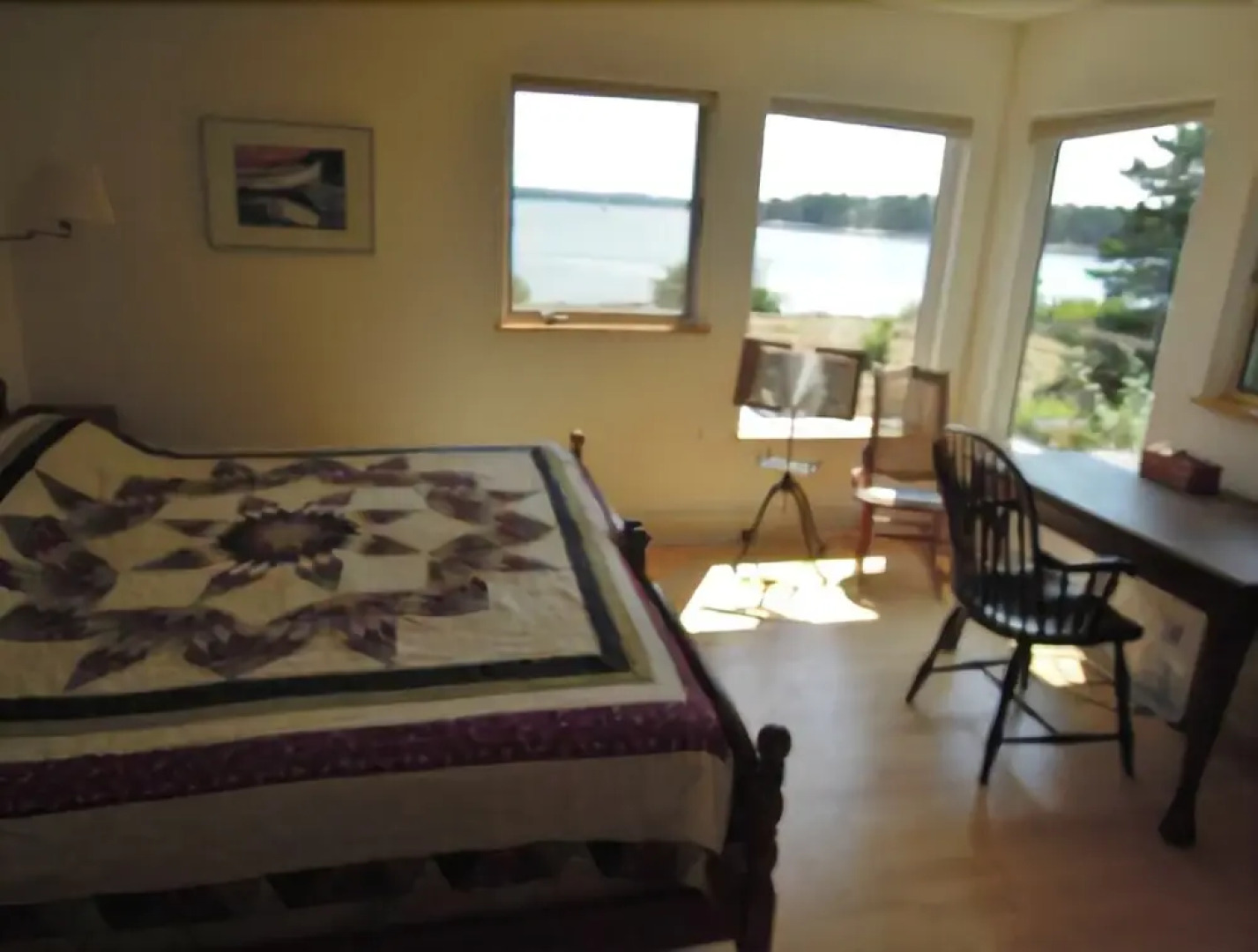 Oak Point Cottage - Three Bedroom Home